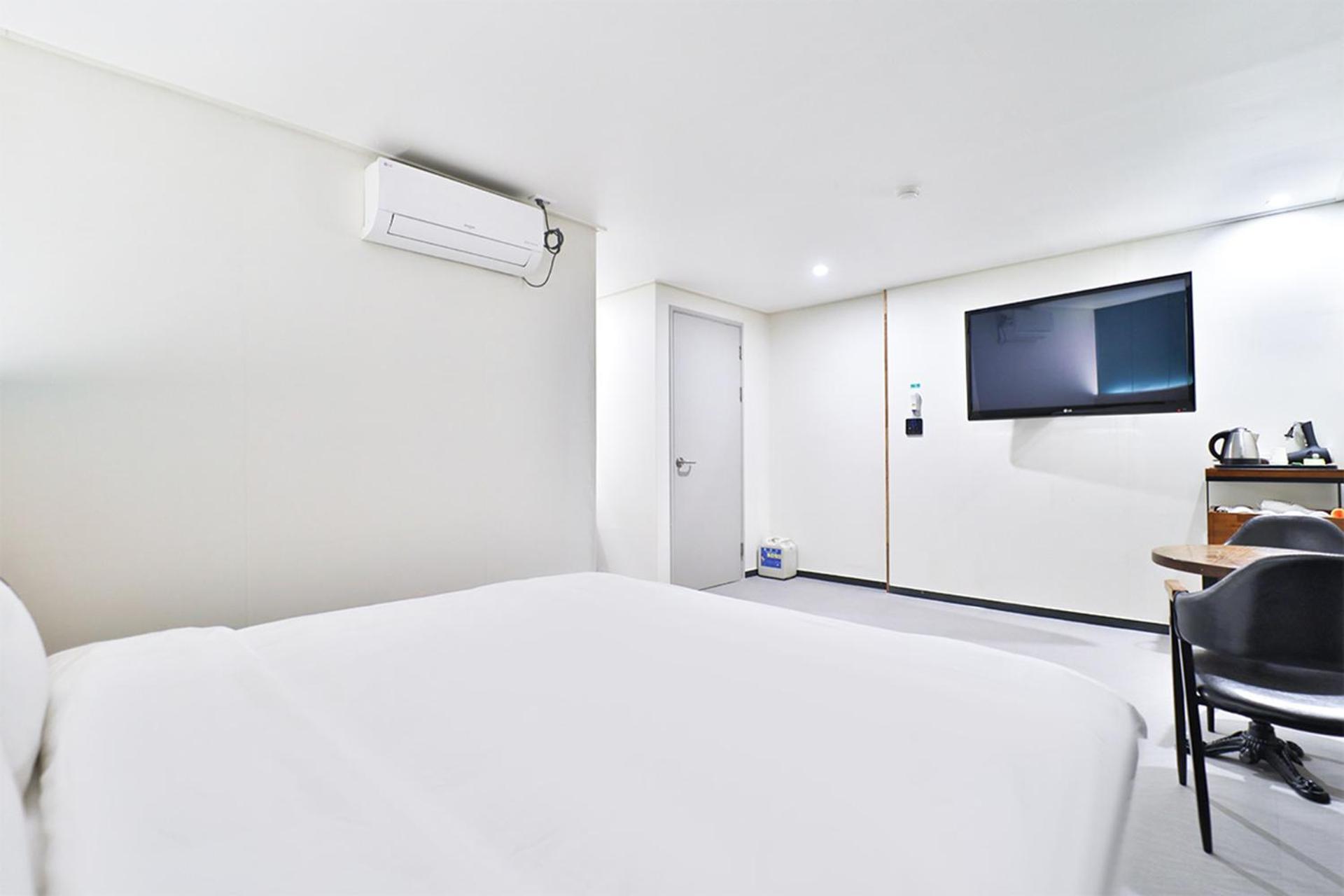 Calm Rest Hotel Busan Sasang Exterior foto