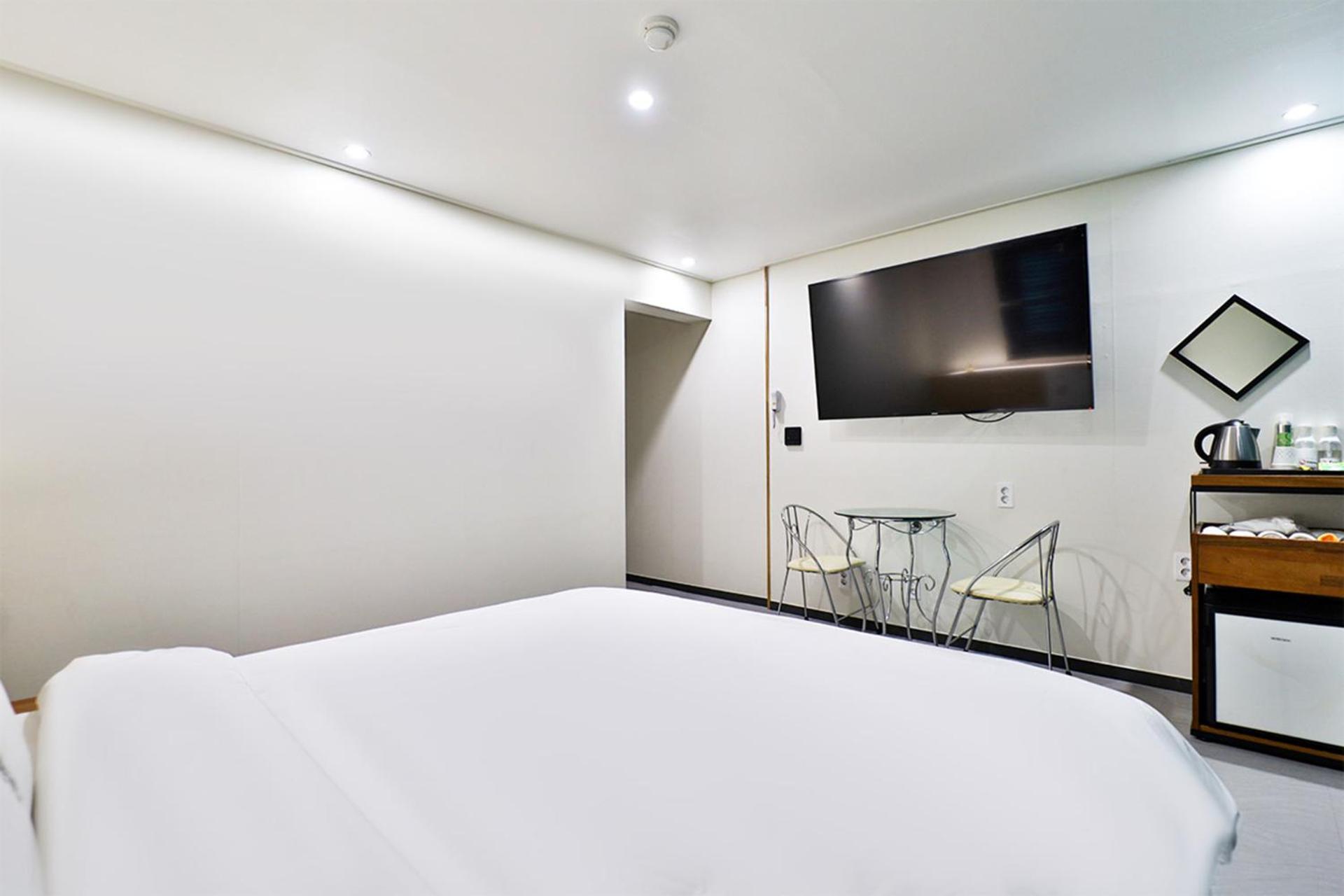 Calm Rest Hotel Busan Sasang Exterior foto